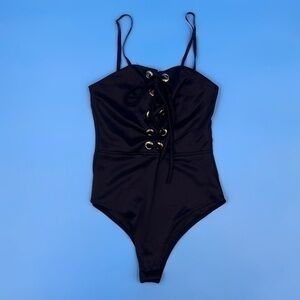 Tic-Toc Black Button Crotch Noodle Lace Strap-Top